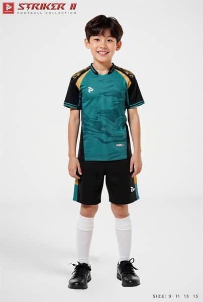 QA Just Play Striker II lông công trẻ em