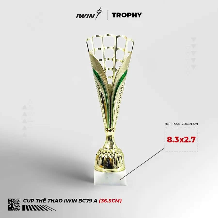 Cúp iWin BC79 A (37cm)
